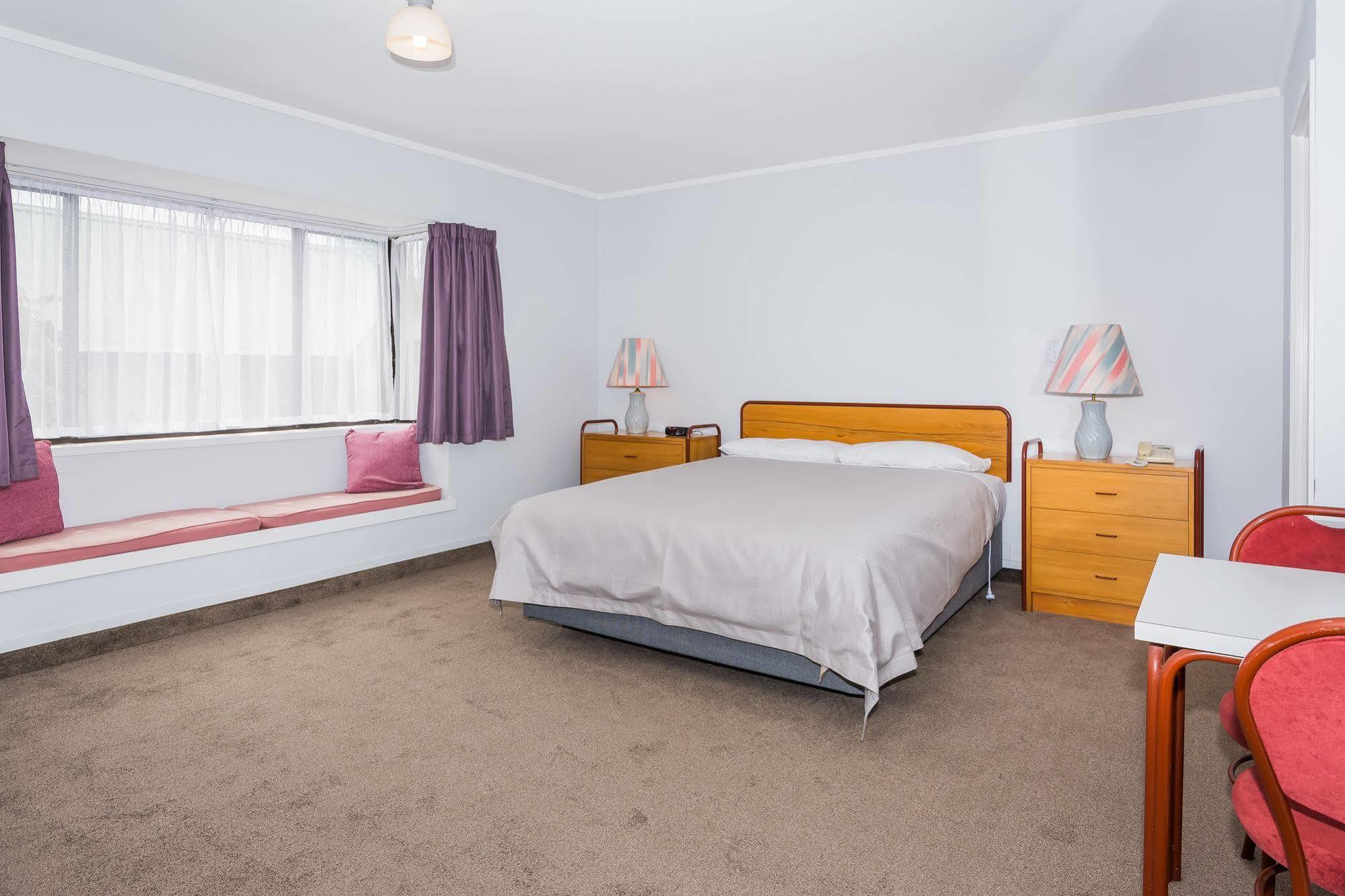 Takapuna International Motor Lodge Оукланд Екстериор снимка